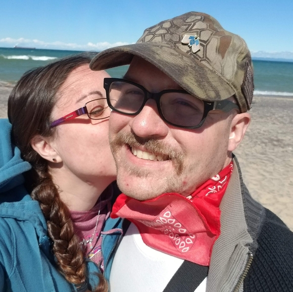 Meet your Posher, Nicole - Picture 3 of 13